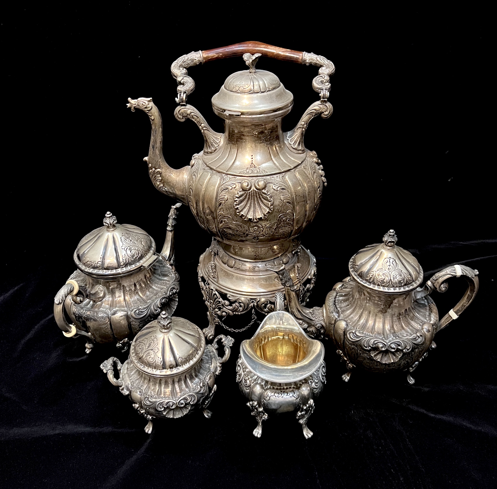 Сервиз чайный из 5 предметов в стиле рококо