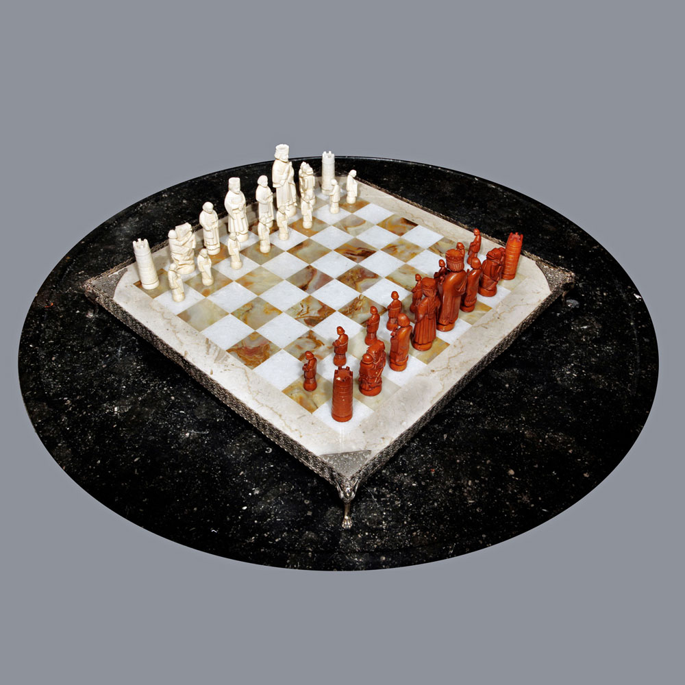 Набор для игры в шахматы