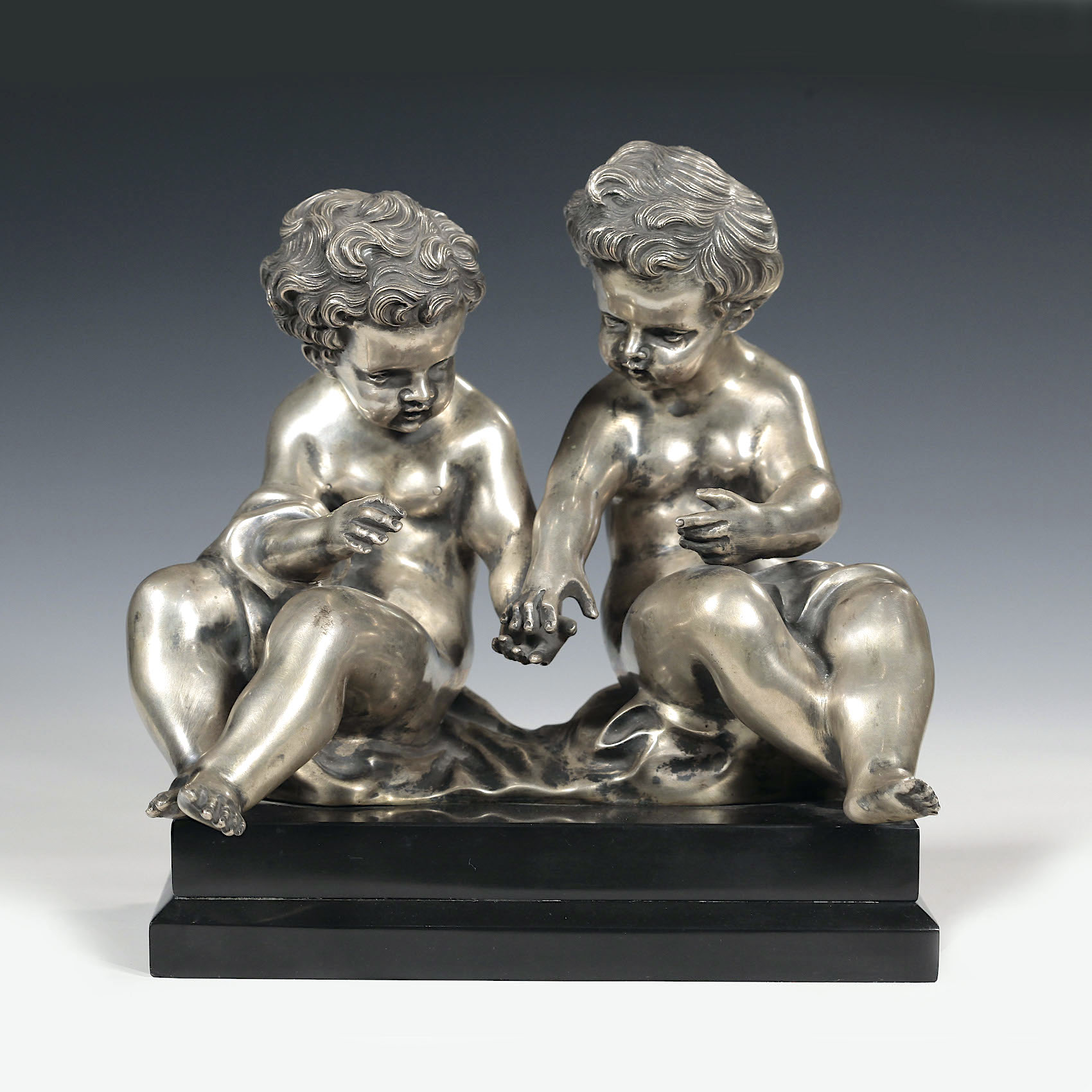 Скульптурная композиция из серебра «Любовь и дружба». Автор – Луиджи де Лука (Luigi de Luca)